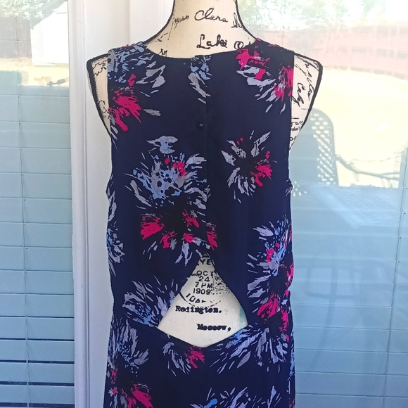 Banana Republic Long Dress - Picture 5 of 9